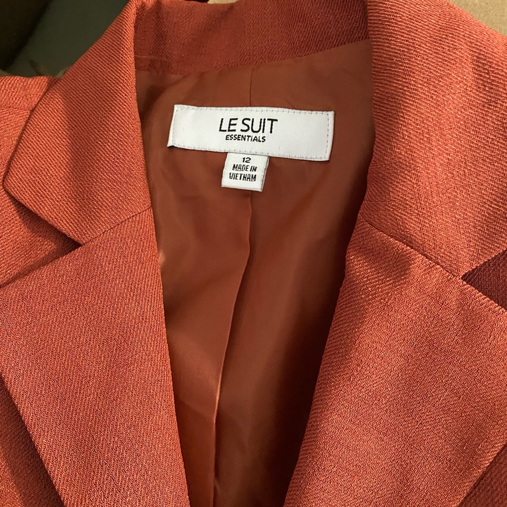 Le Suit Rust-Red Three-Button Blazer - image 2